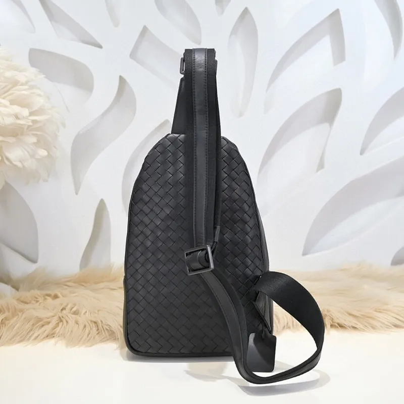 All categories 💚 Top version men’s bags 💚 BV 2024 new BV chest bag
